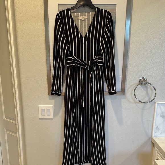 LOFT Black and White Sheath Midi Dress V-Neck - Picture 1 of 1